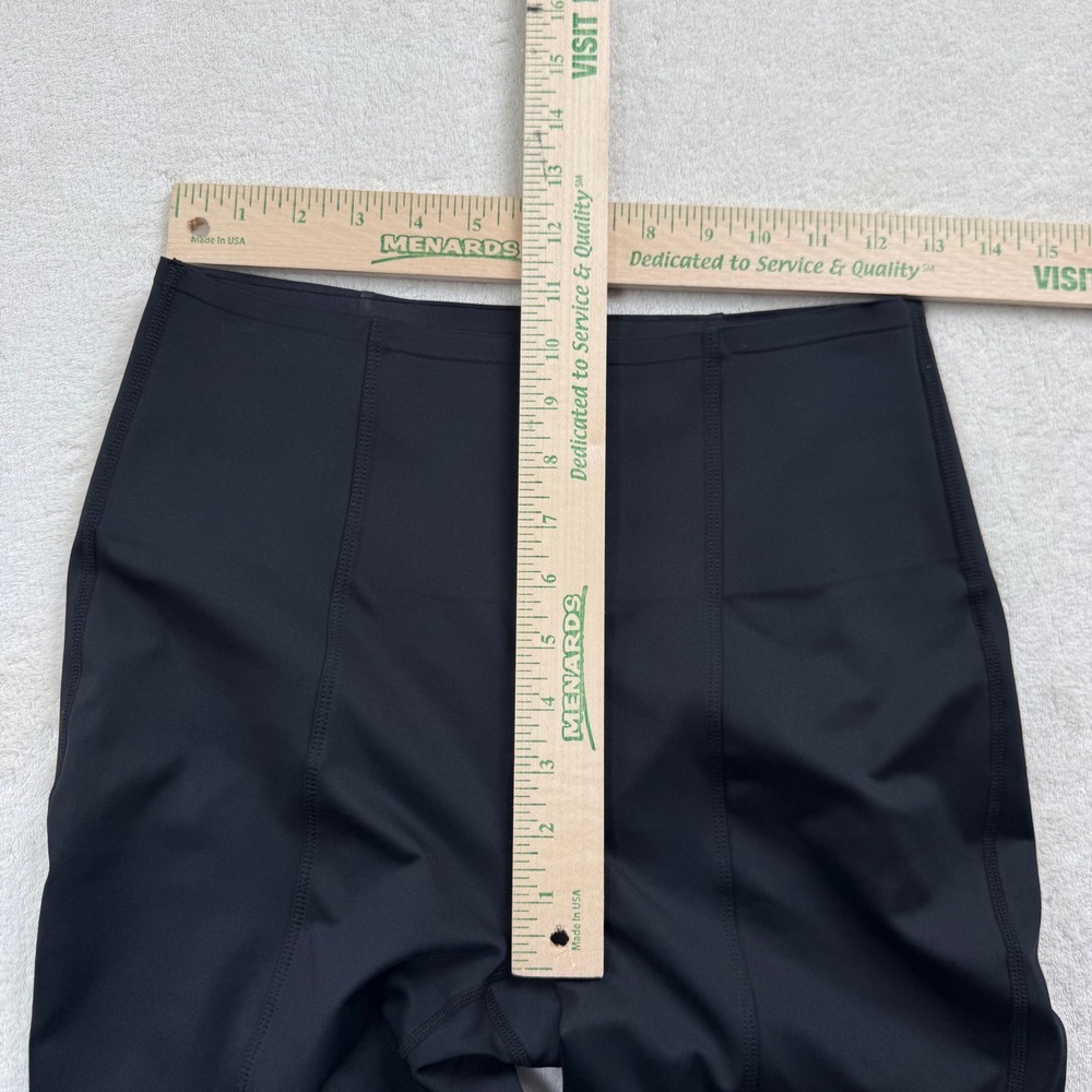 Black High Waisted Seamed 7/8 Leggings with Snap Ankle Detail Size M COmpression - Picture 3 of 6